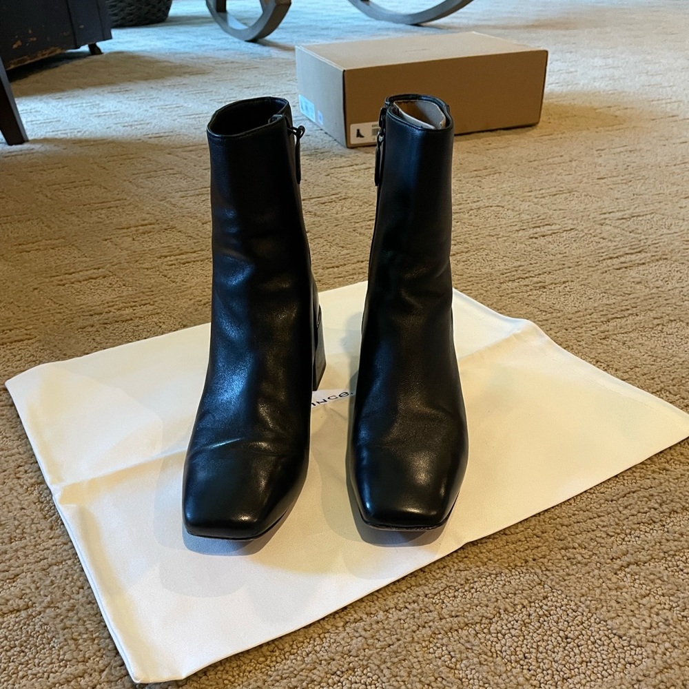 Vince Boots Shoes Kaye Block Heel Booties Square Toe Black Leather Size 9.5